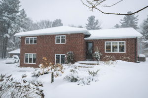 5556 Vivian Rd, Whitchurch-Stouffville, ON L4A 7X4, Canada Photo 3