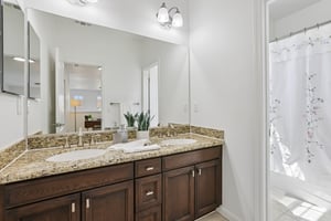 Wells Ln-S2907-035.jpg