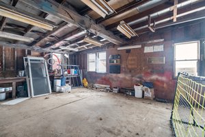  Photo 40