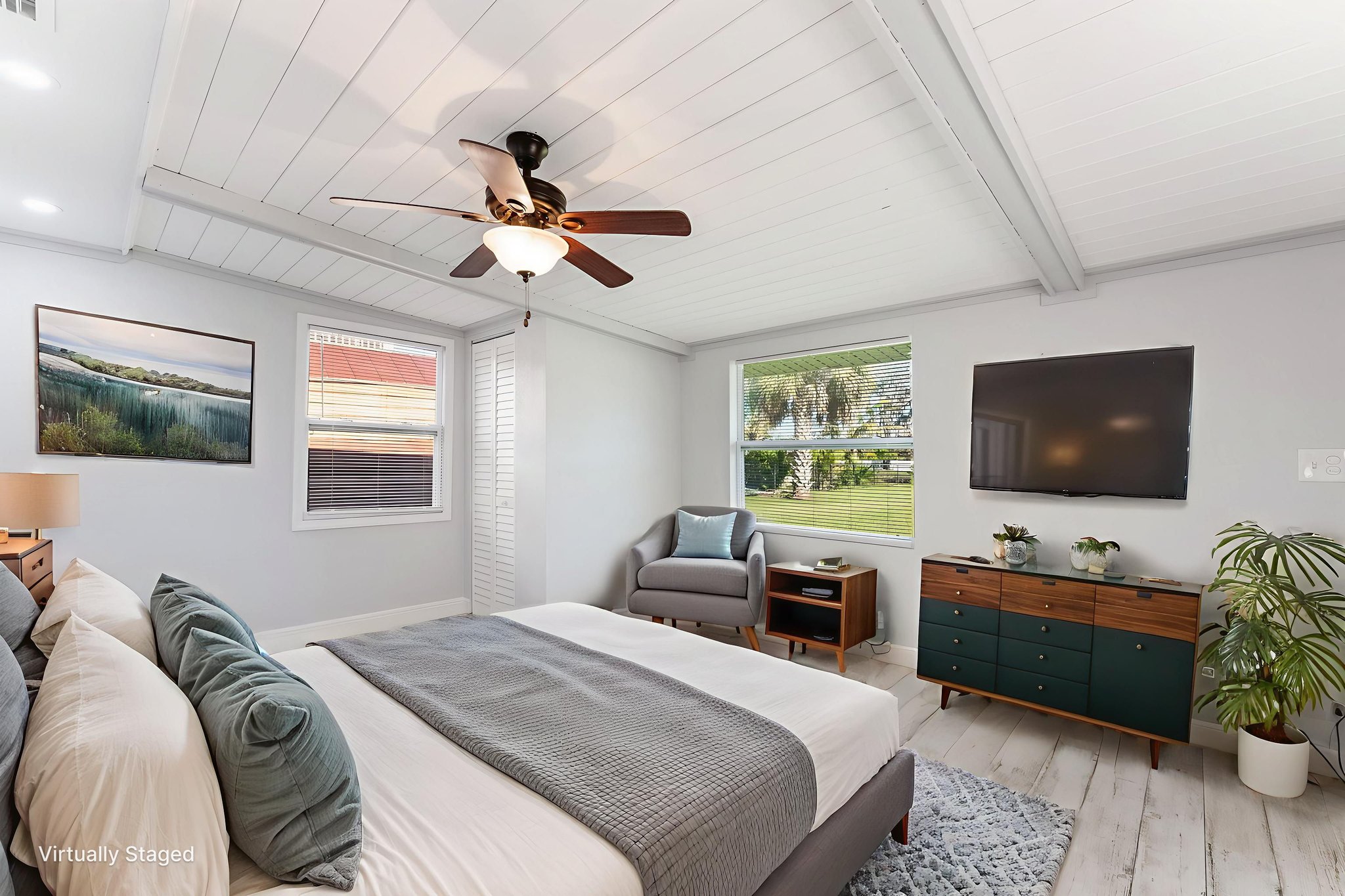 5560-Frances-Ave-34 virtually staged.jpeg