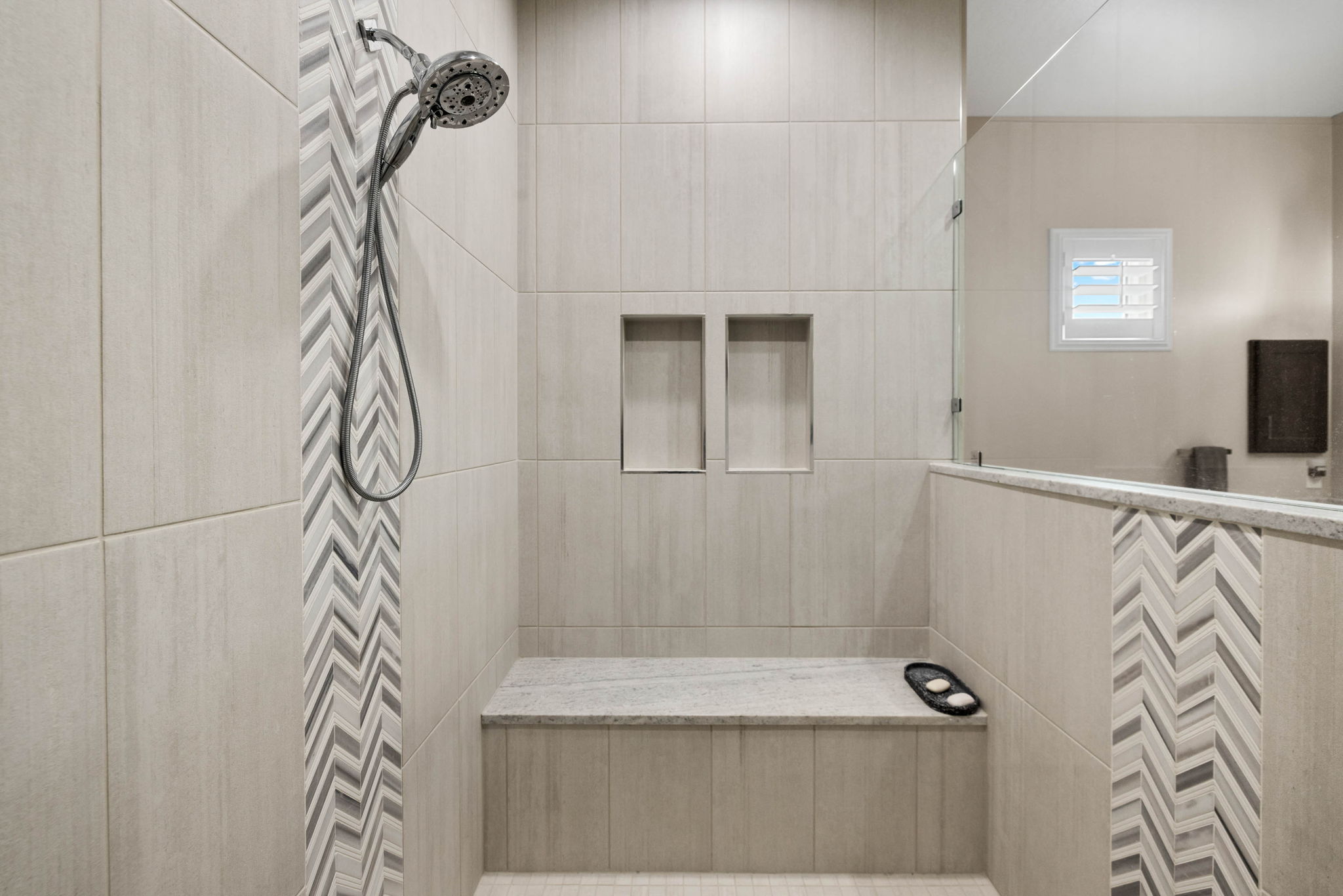 Primary Bathroom (3)