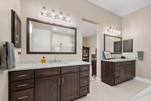 Primary Bathroom (2)
