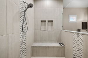 Primary Bathroom (3)