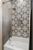 Bathroom 2 (1)