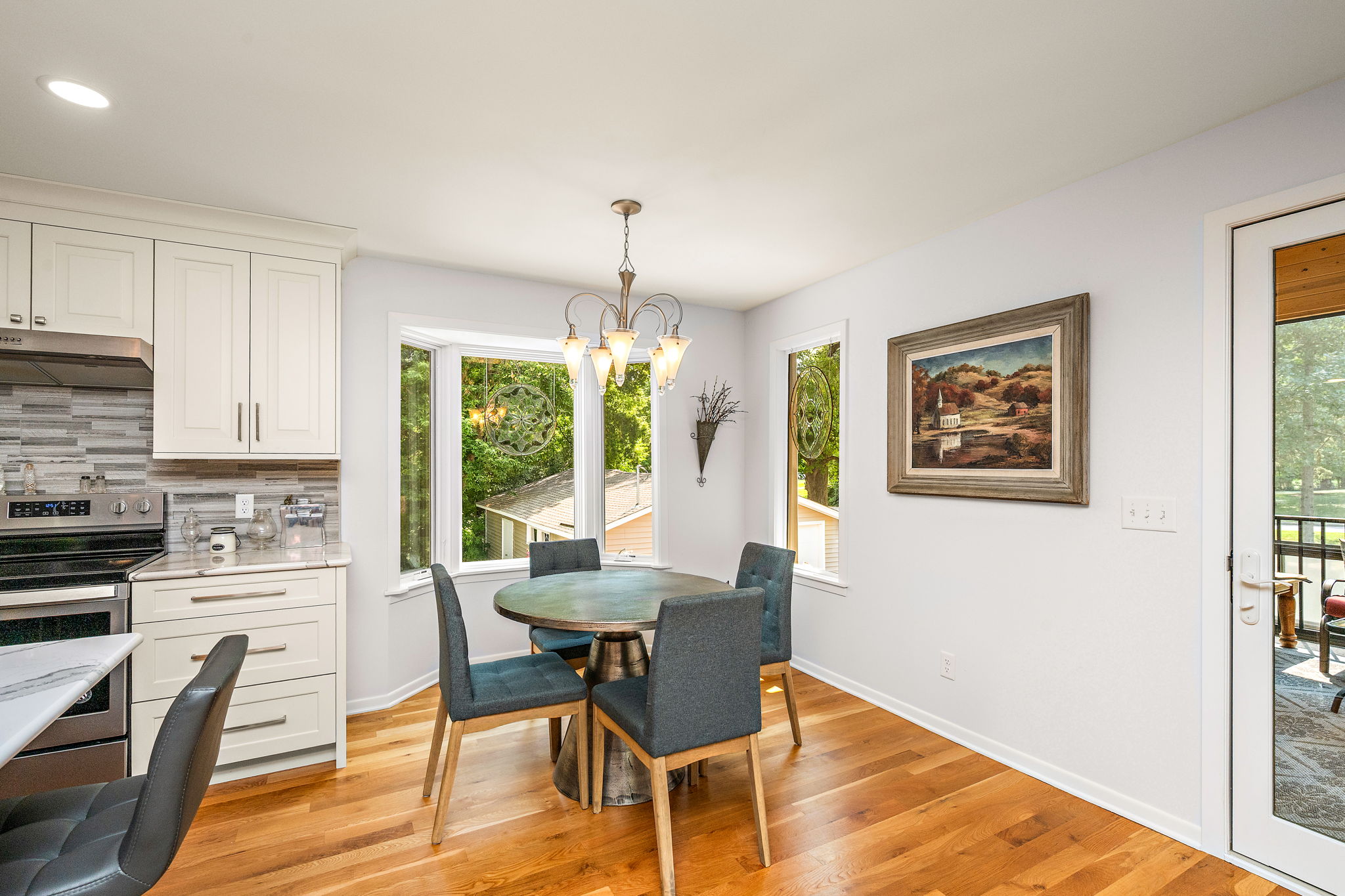  Photo 11
