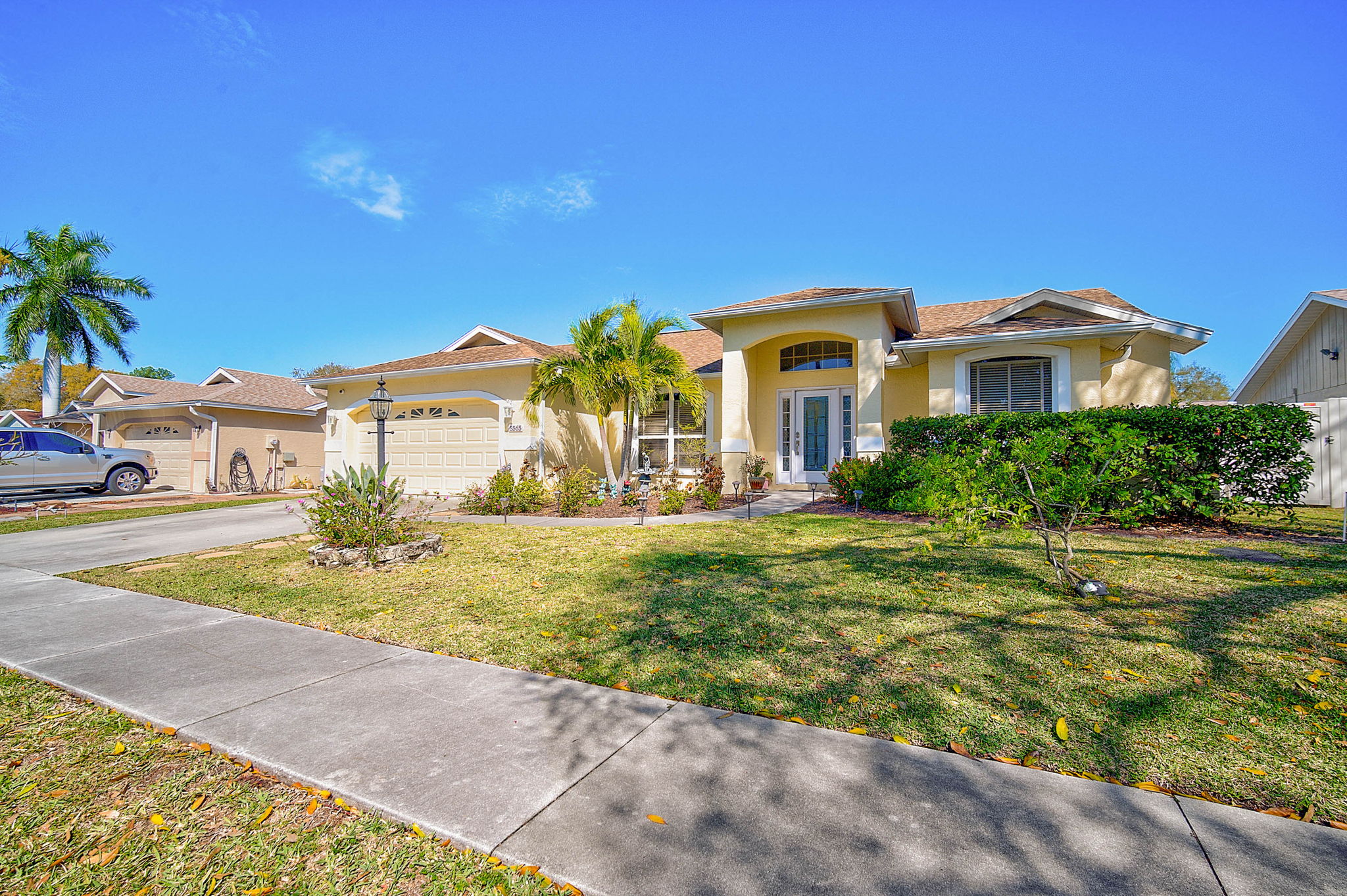 5565 Sweetwater Oak Dr-4