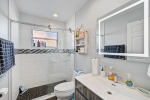 5565 Sweetwater Oak Dr-22