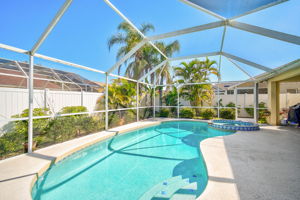 5565 Sweetwater Oak Dr-33