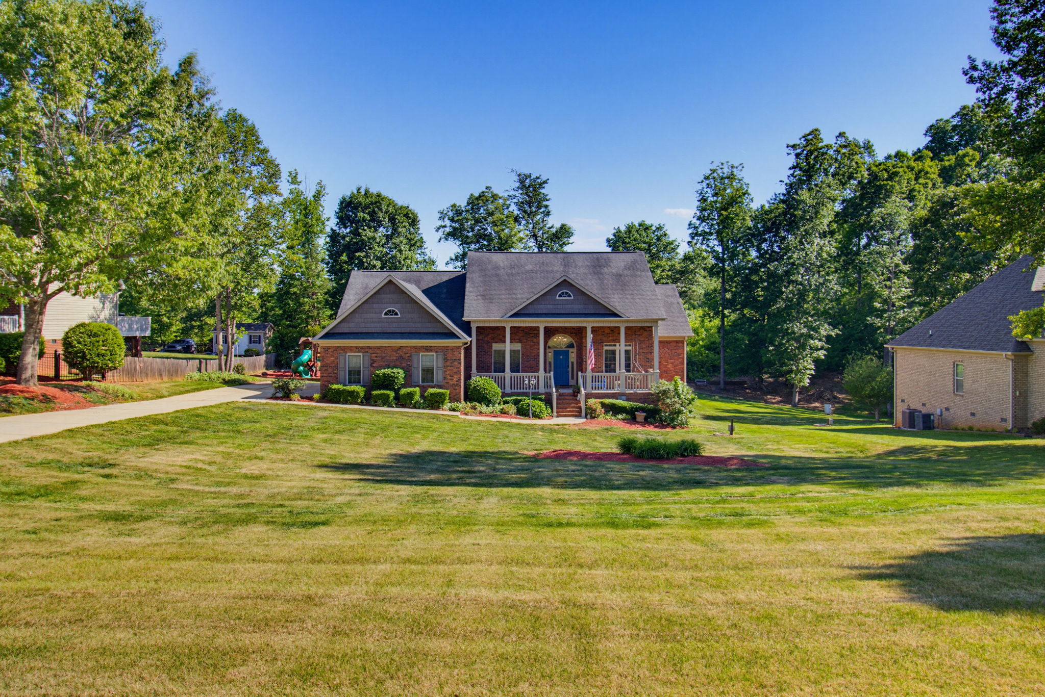 5567 Friendship Glen Dr-3