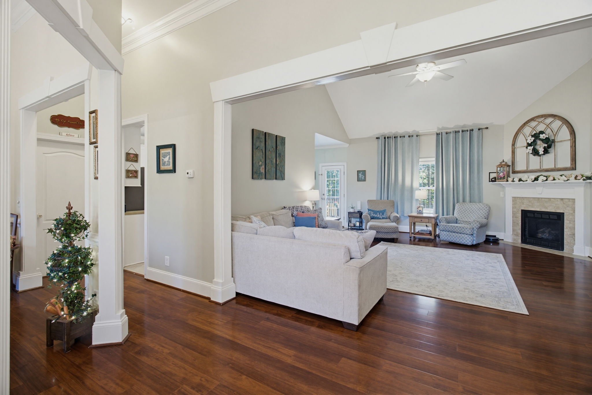 5567 Friendship Glen Dr-8