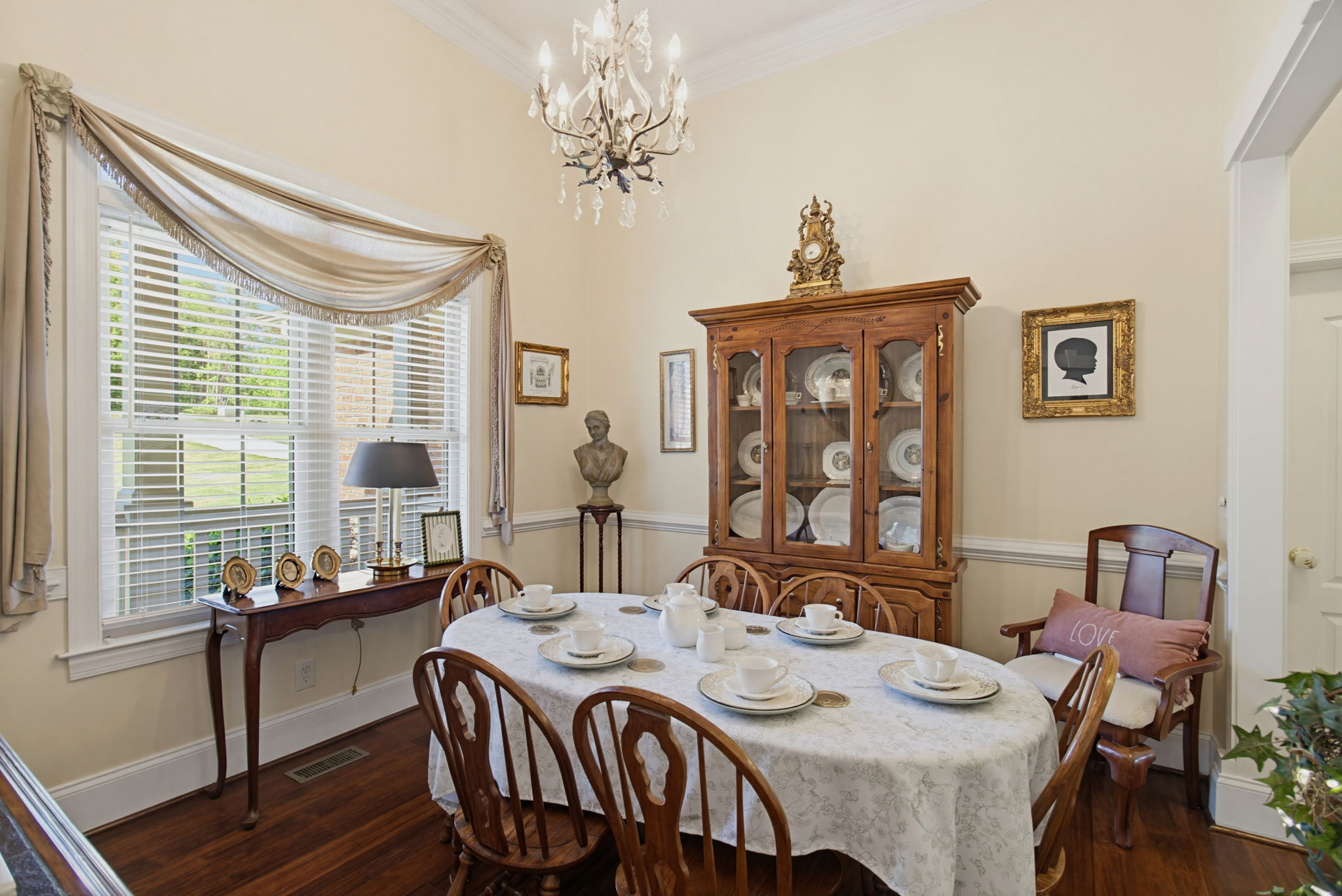 5567 Friendship Glen Dr-12