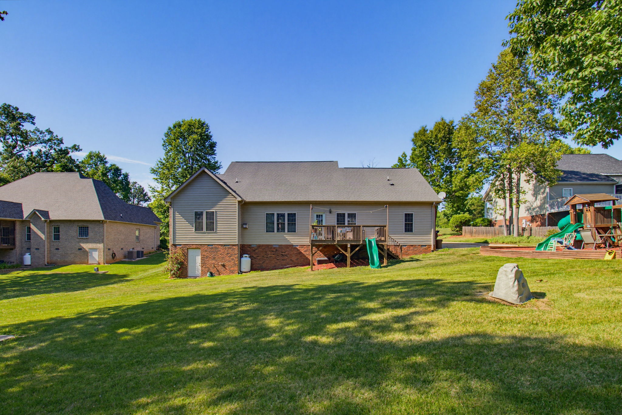 5567 Friendship Glen Dr-32