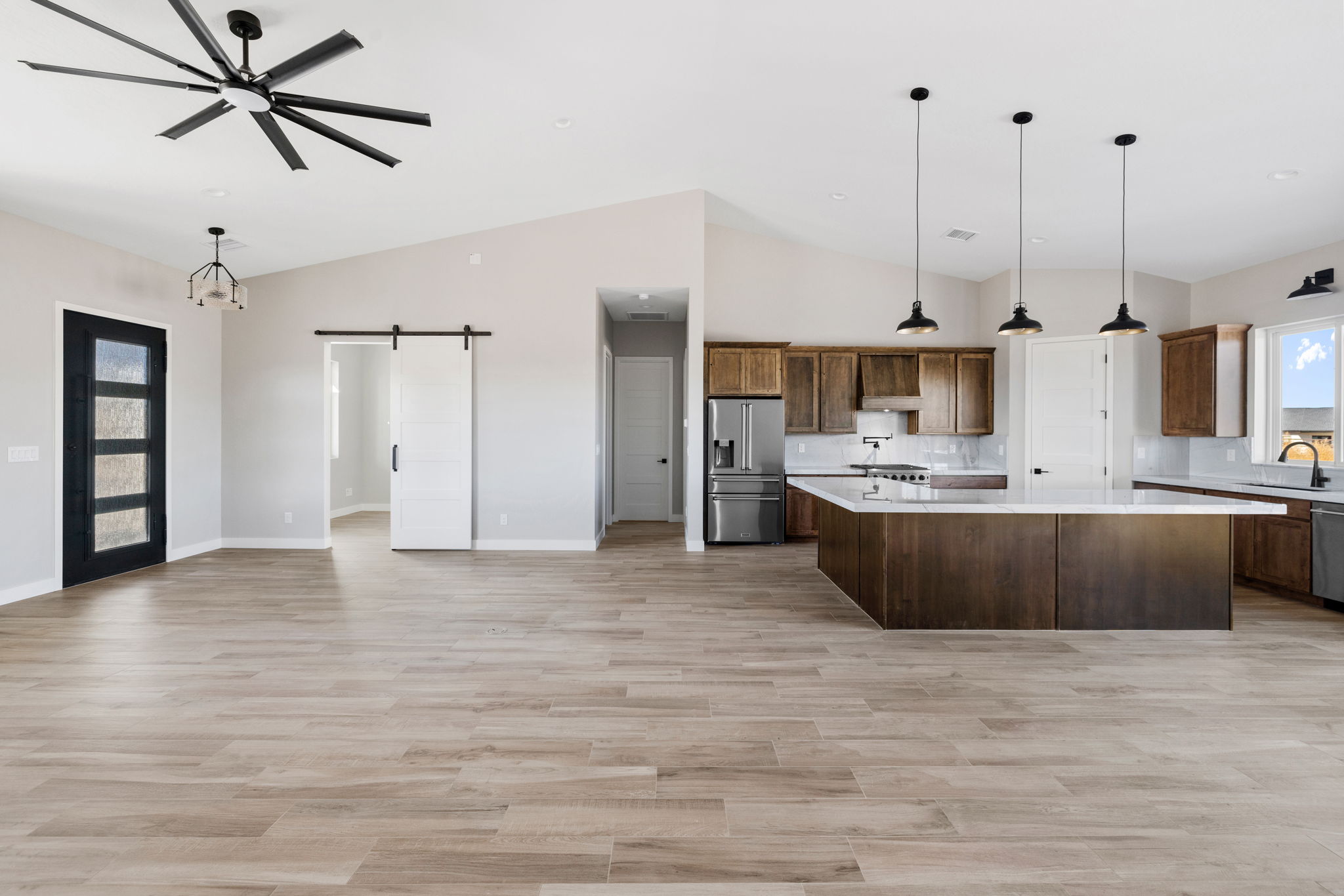 Foyer to Kitchen