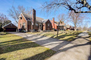 Shadowlawn Ave-001