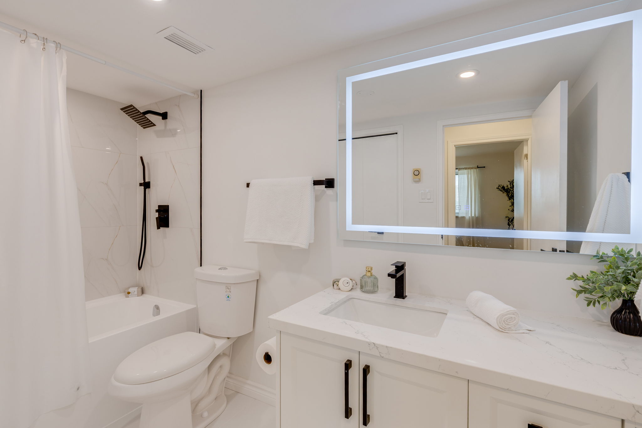 Toronto property showcase — delivered property photograph 21