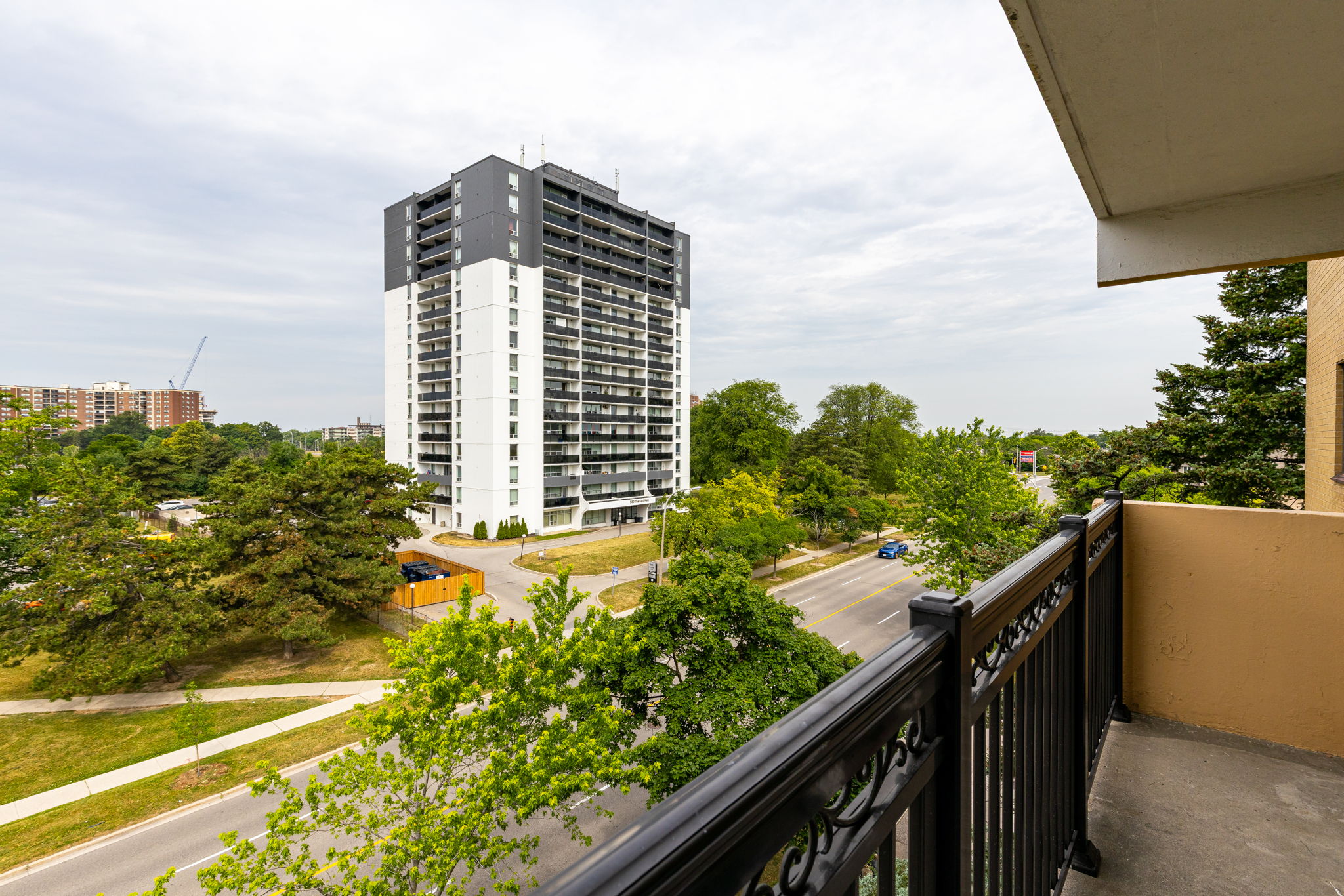 Toronto property showcase — delivered property photograph 24