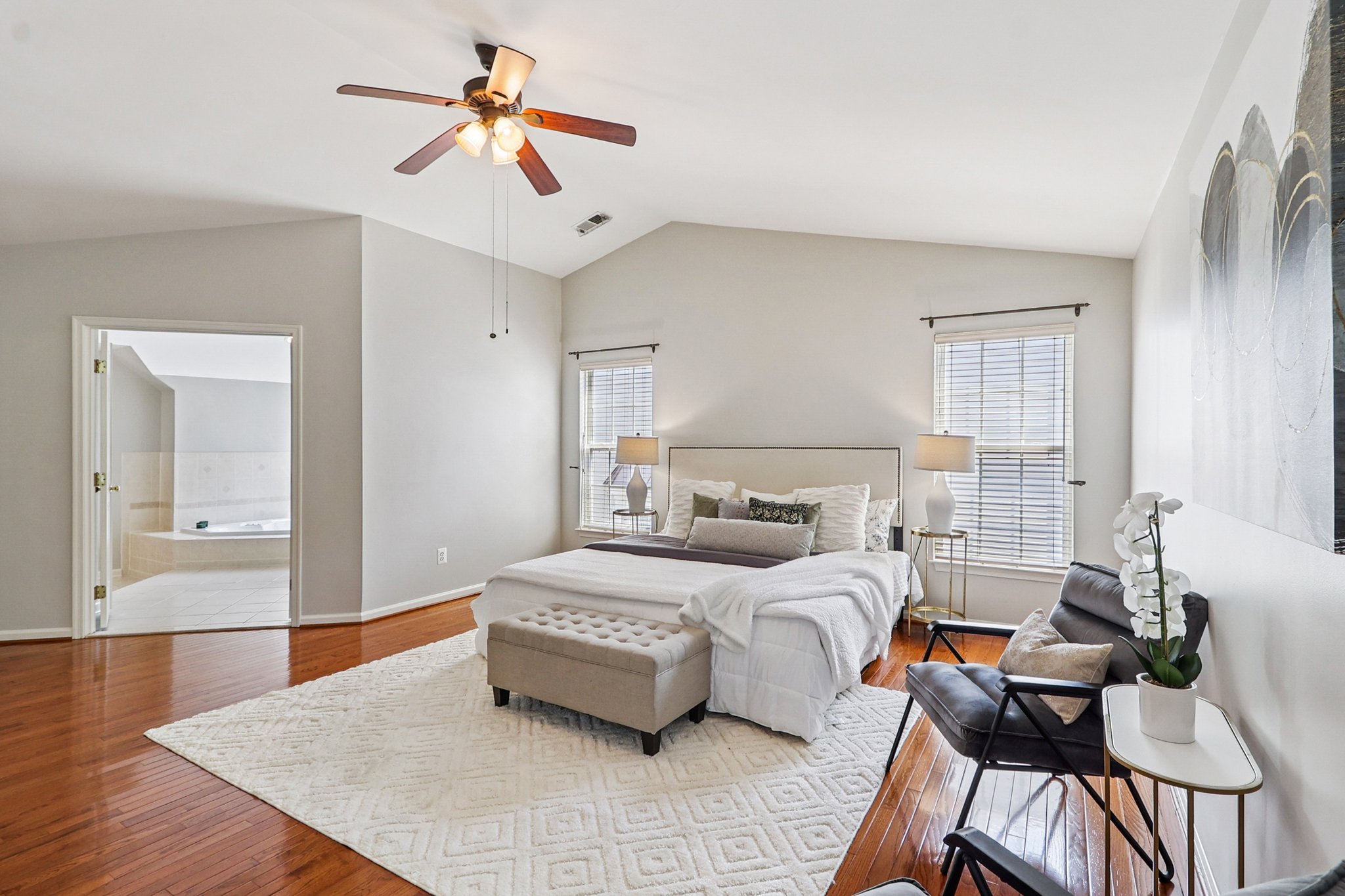 La Vista Dr-S2706-052.jpg
