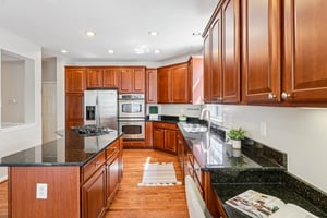 La Vista Dr-S2706-022.jpg