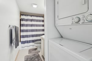 NW 44th St 510A-022.jpg