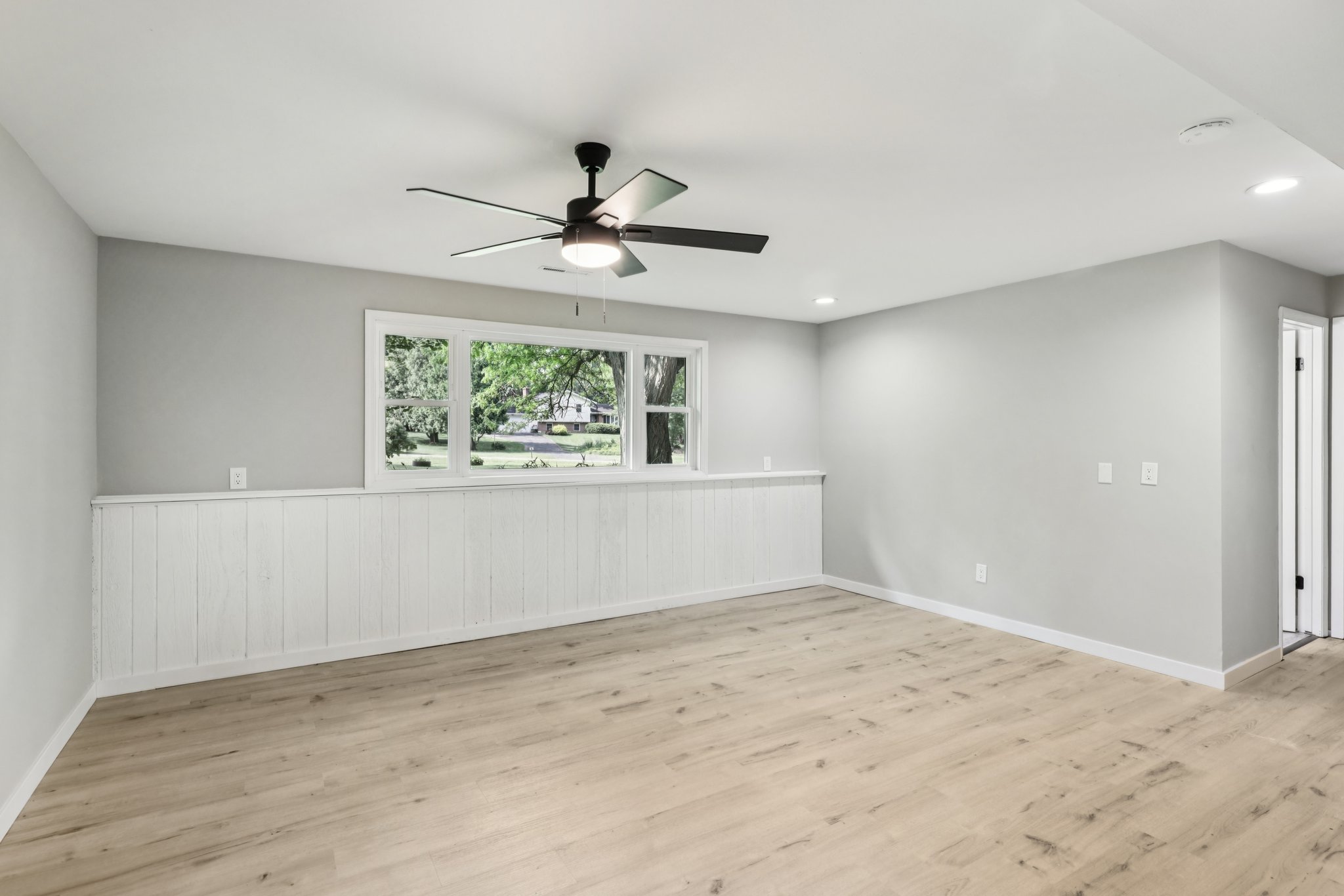 Sheil Dr-0706-033.jpg