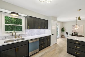 Sheil Dr-0706-022.jpg