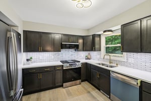 Sheil Dr-0706-024.jpg