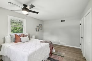 Sheil Dr-0706-028.jpg