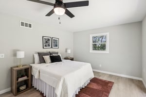 Sheil Dr-0706-030.jpg