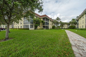  5570 Tamberlane Cir, Palm Beach Gardens, FL 33418, US Photo 0