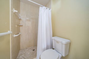  5570 Tamberlane Cir, Palm Beach Gardens, FL 33418, US Photo 17