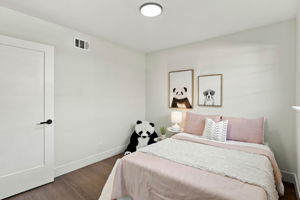 024_F8_5571 Cornell Dr