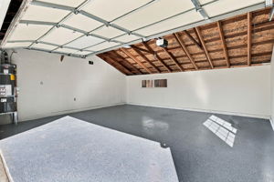 032_F8_5571 Cornell Dr