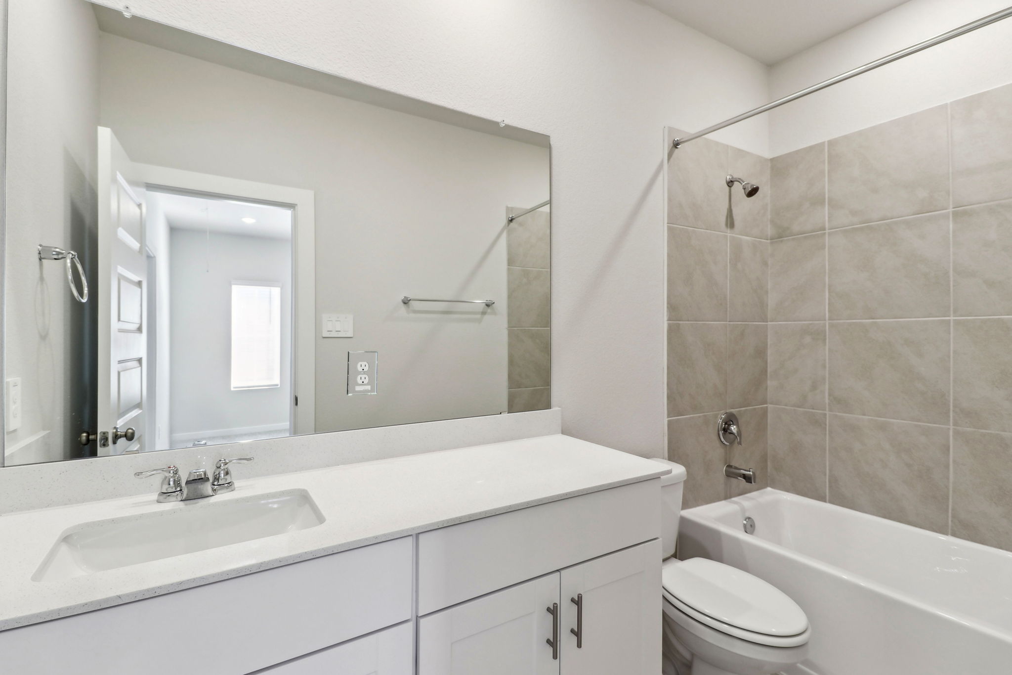Houston - Kemah Crossing - 558 Avisa Drive, Kemah Texas 77565 - 020
