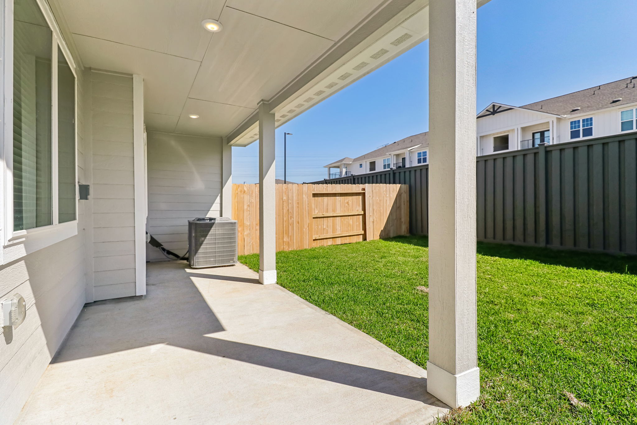 Houston - Kemah Crossing - 558 Avisa Drive, Kemah Texas 77565 - 024