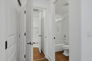  Photo 33
