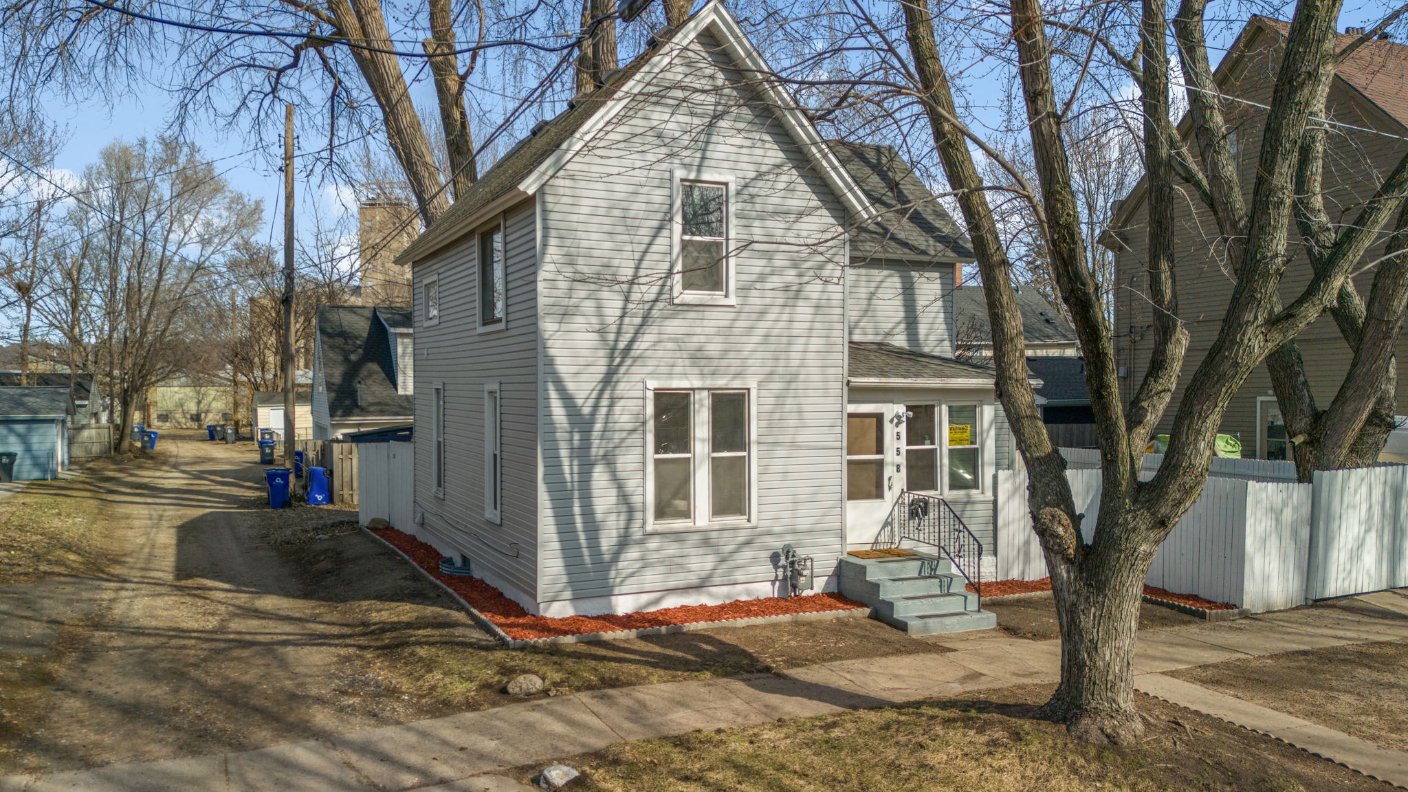 558 Osceola Ave S