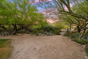 Path to the private neighborhood park