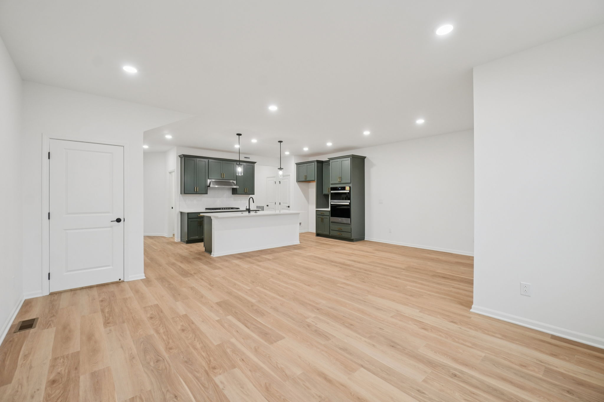 5580 EAST SPANIEL DRIVE-S0603-008