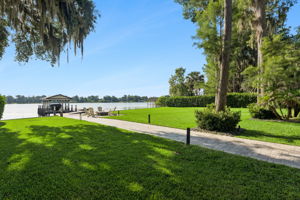  Photo 64