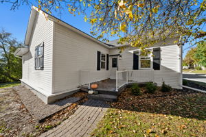  Photo 4