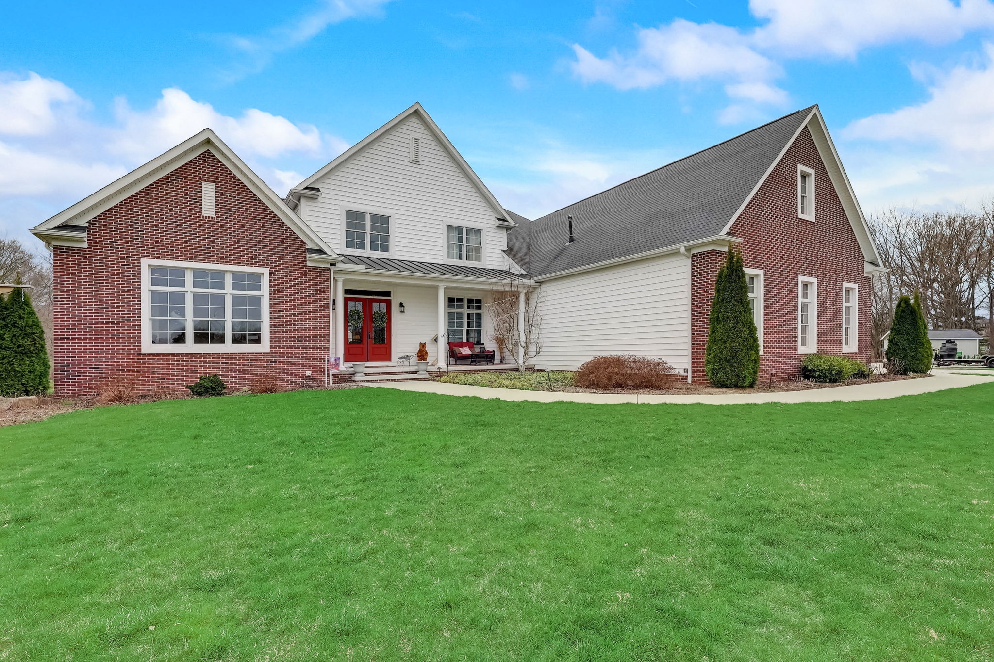 5586 Smith Kramer St NE, Hartville, OH 44632 ShowingTime+ Listing Media Services