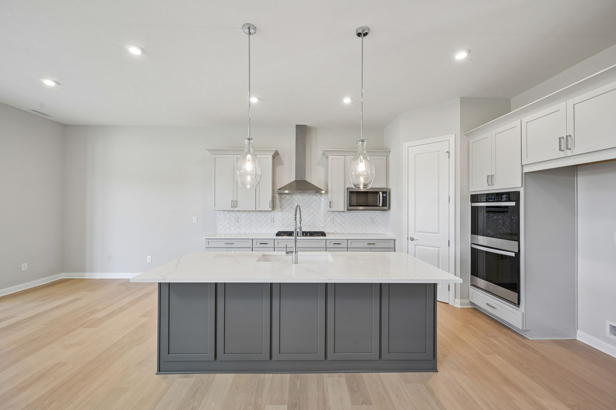 5589 Gaston Road-S2006-016