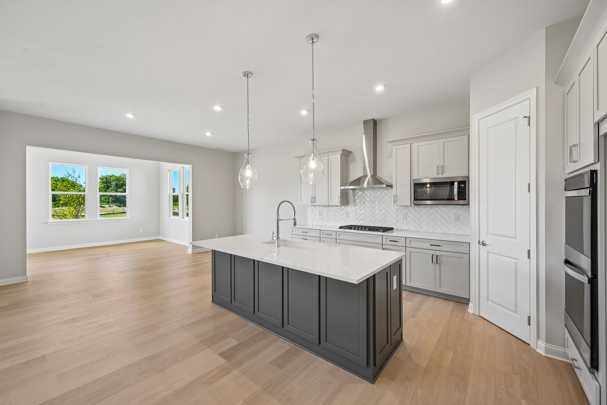 5589 Gaston Road-S2006-018
