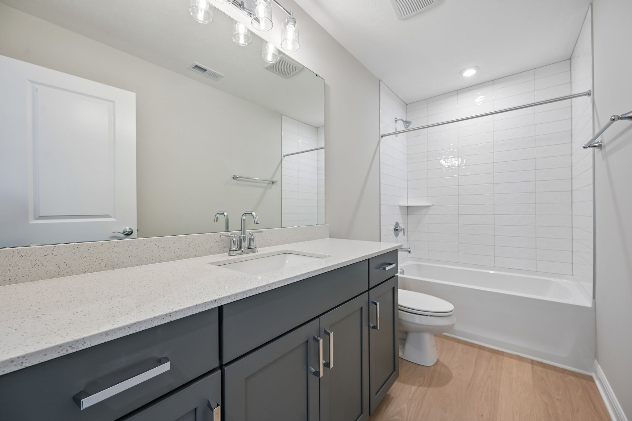 5589 Gaston Road-S2006-049
