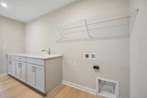 5589 Gaston Road-S2006-042