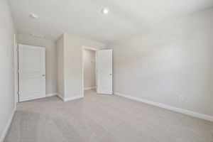 5589 Gaston Road-S2006-052