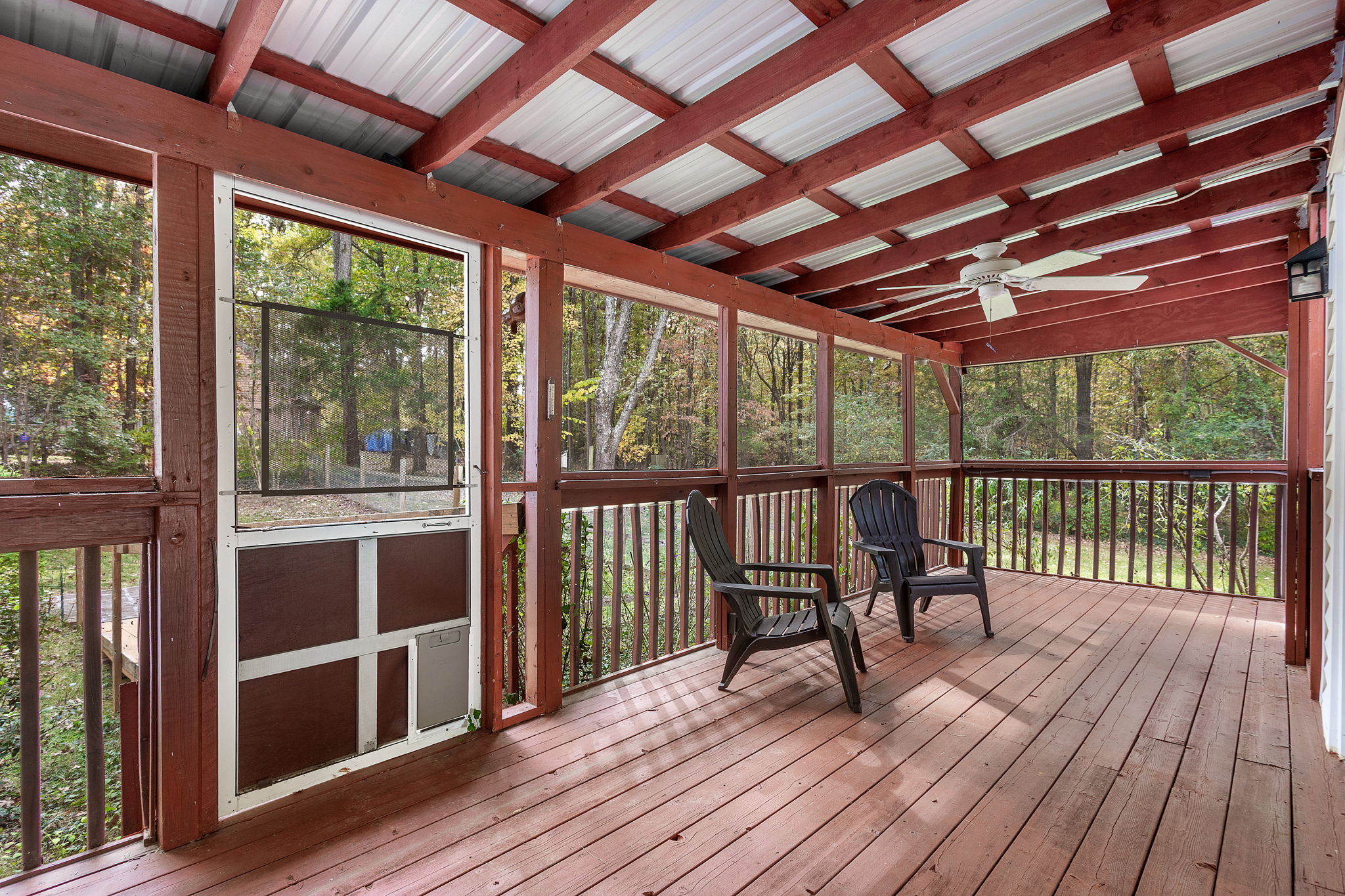 39-Screened Porch