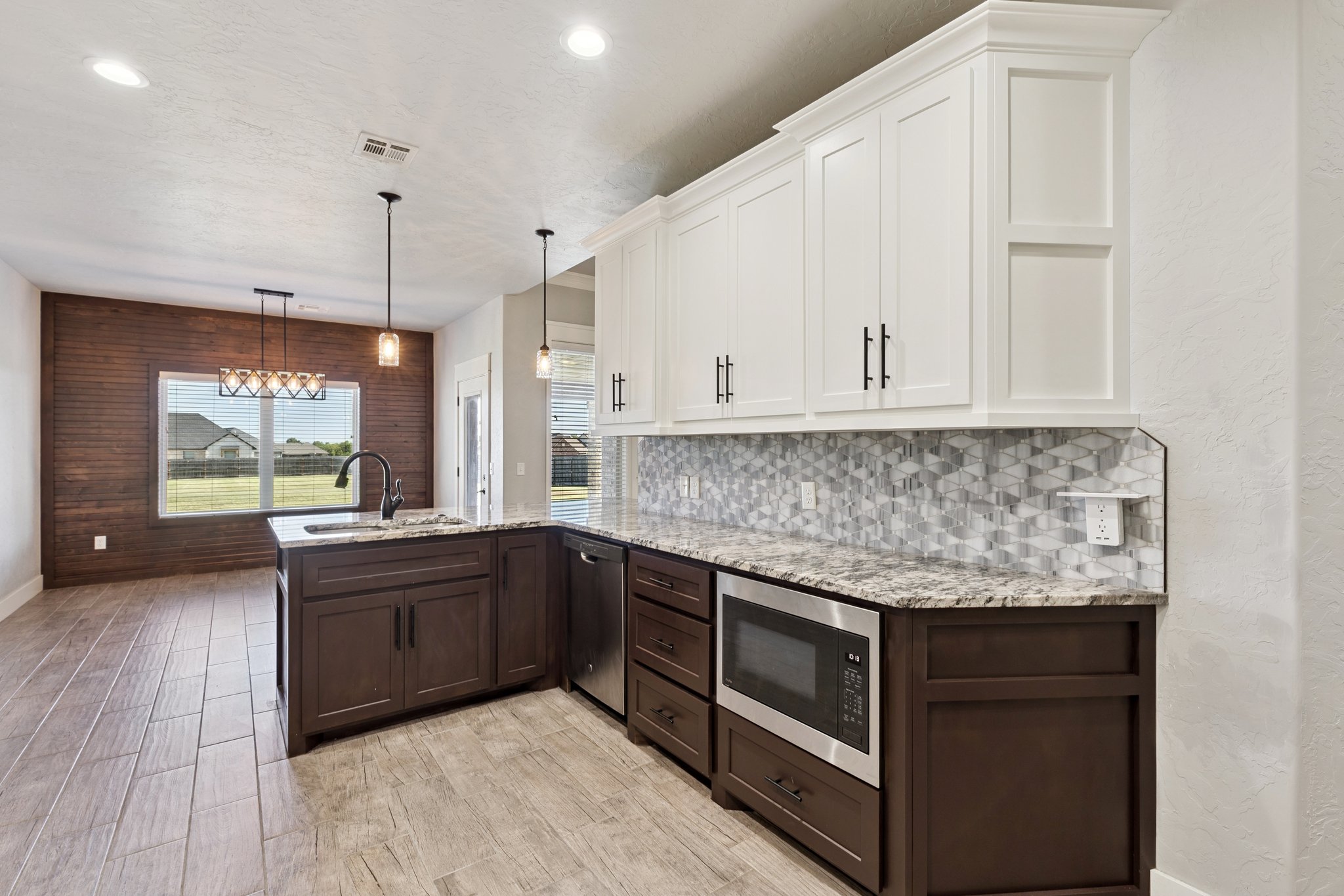 5592 NE Snowy Owl Rd_015.jpg