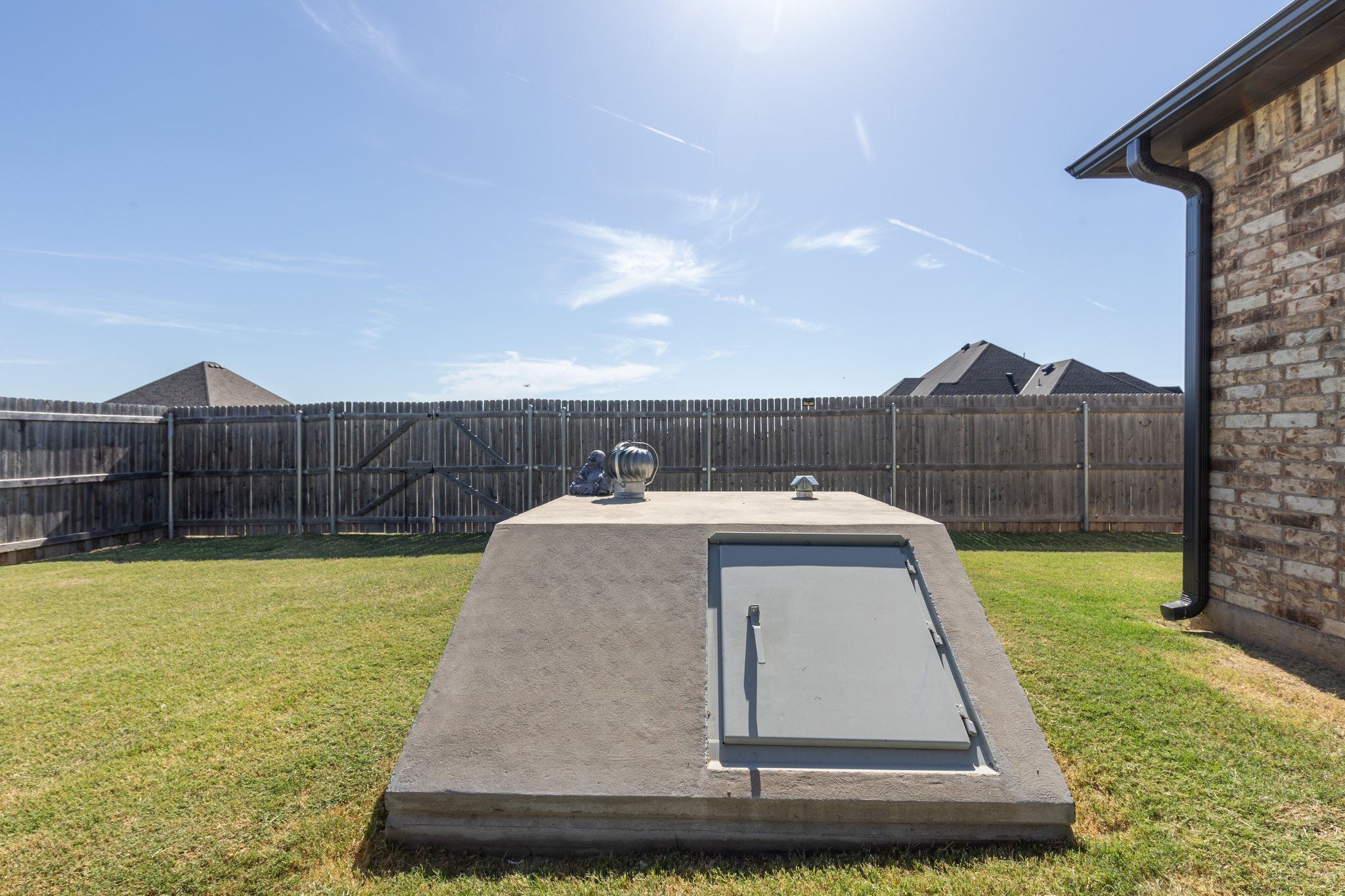 5592 NE Snowy Owl Rd_043.jpg