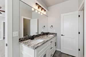 5592 NE Snowy Owl Rd_024.jpg